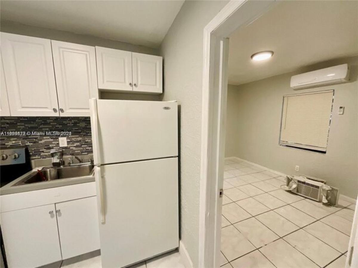 Picture of Home For Sale in Hallandale Beach, Florida, United States