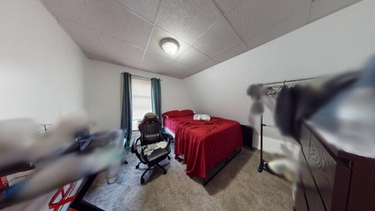 Picture of Home For Sale in Worcester, Massachusetts, United States