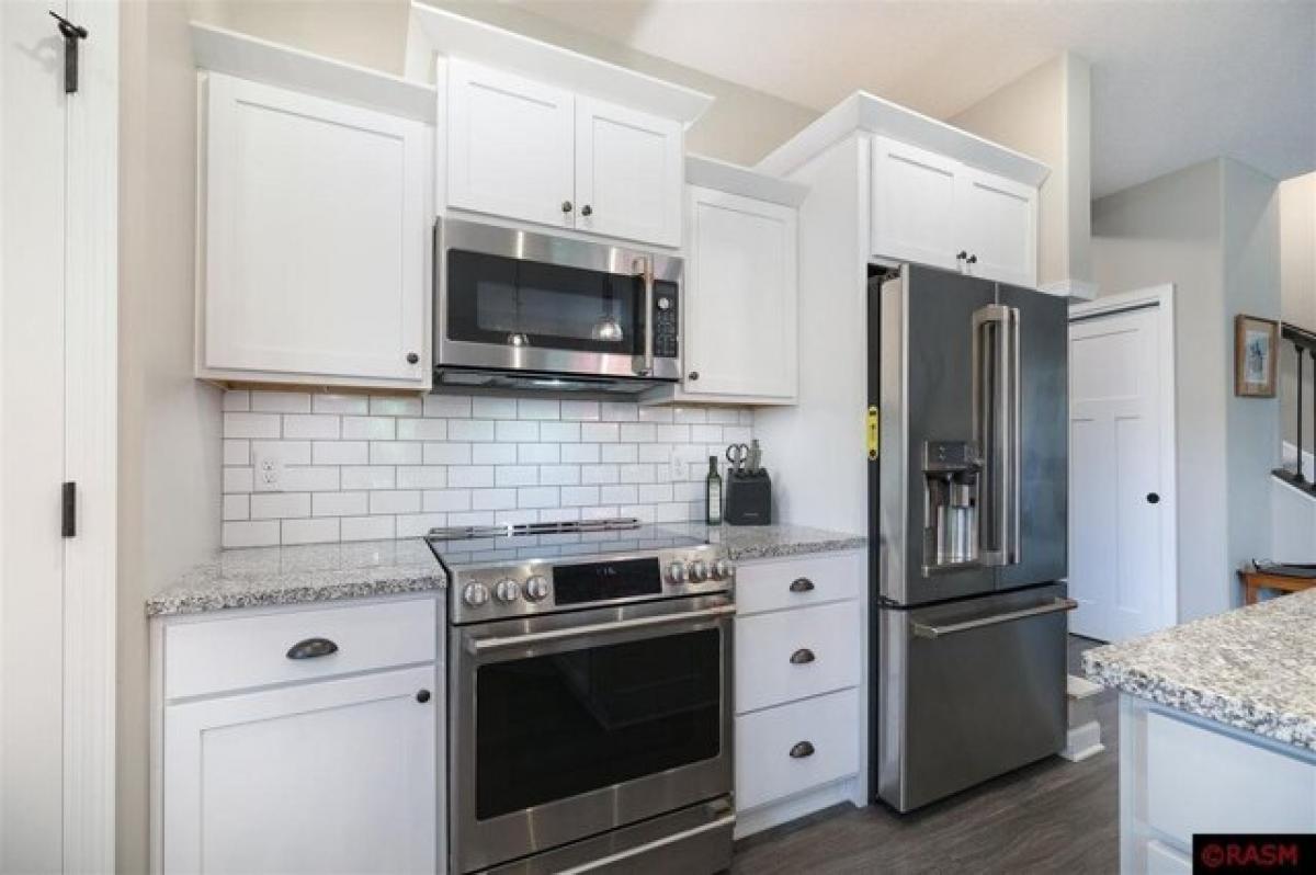 Picture of Home For Sale in Mankato, Minnesota, United States