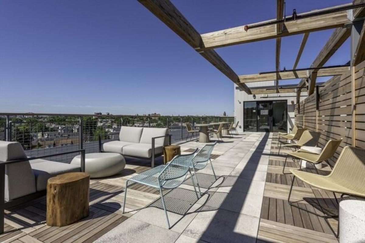 Picture of Home For Sale in Somerville, Massachusetts, United States