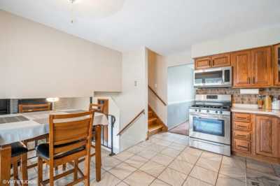 Home For Sale in Lansing, Illinois