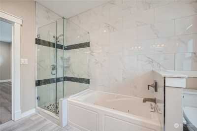 Home For Sale in Bellevue, Washington