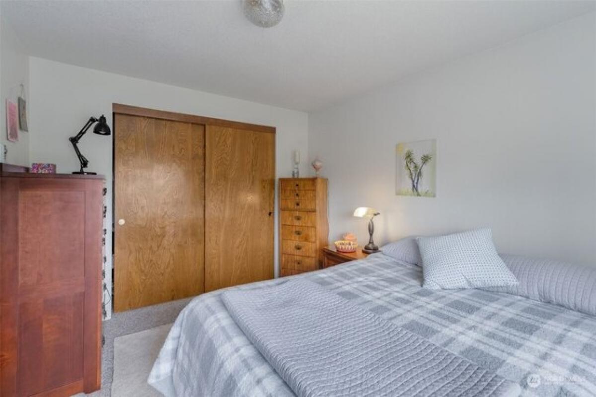 Picture of Home For Sale in Longview, Washington, United States