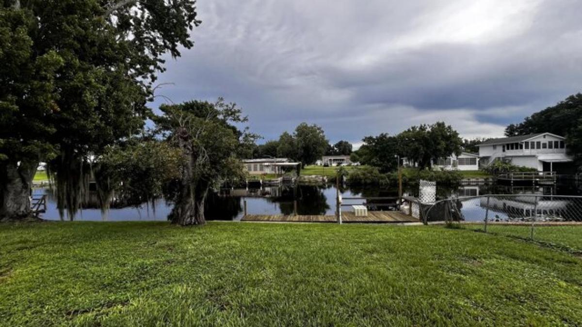Picture of Home For Sale in Okeechobee, Florida, United States