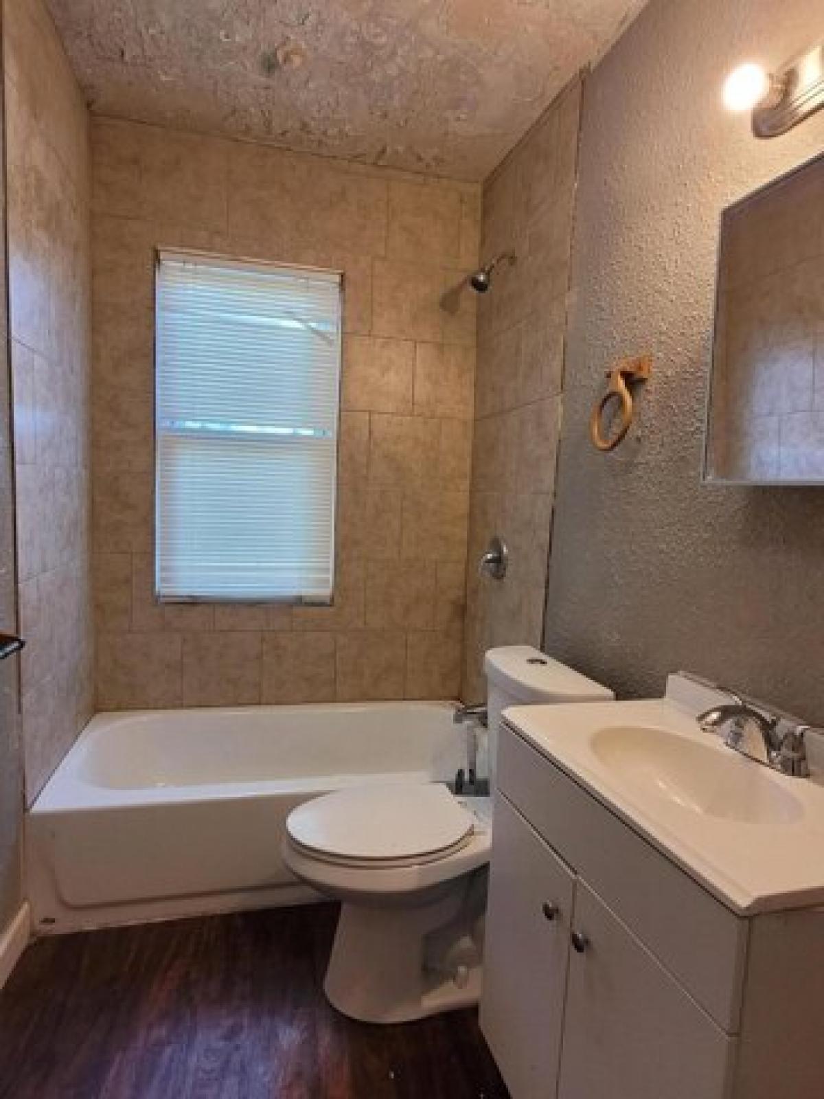 Picture of Home For Sale in Gary, Indiana, United States