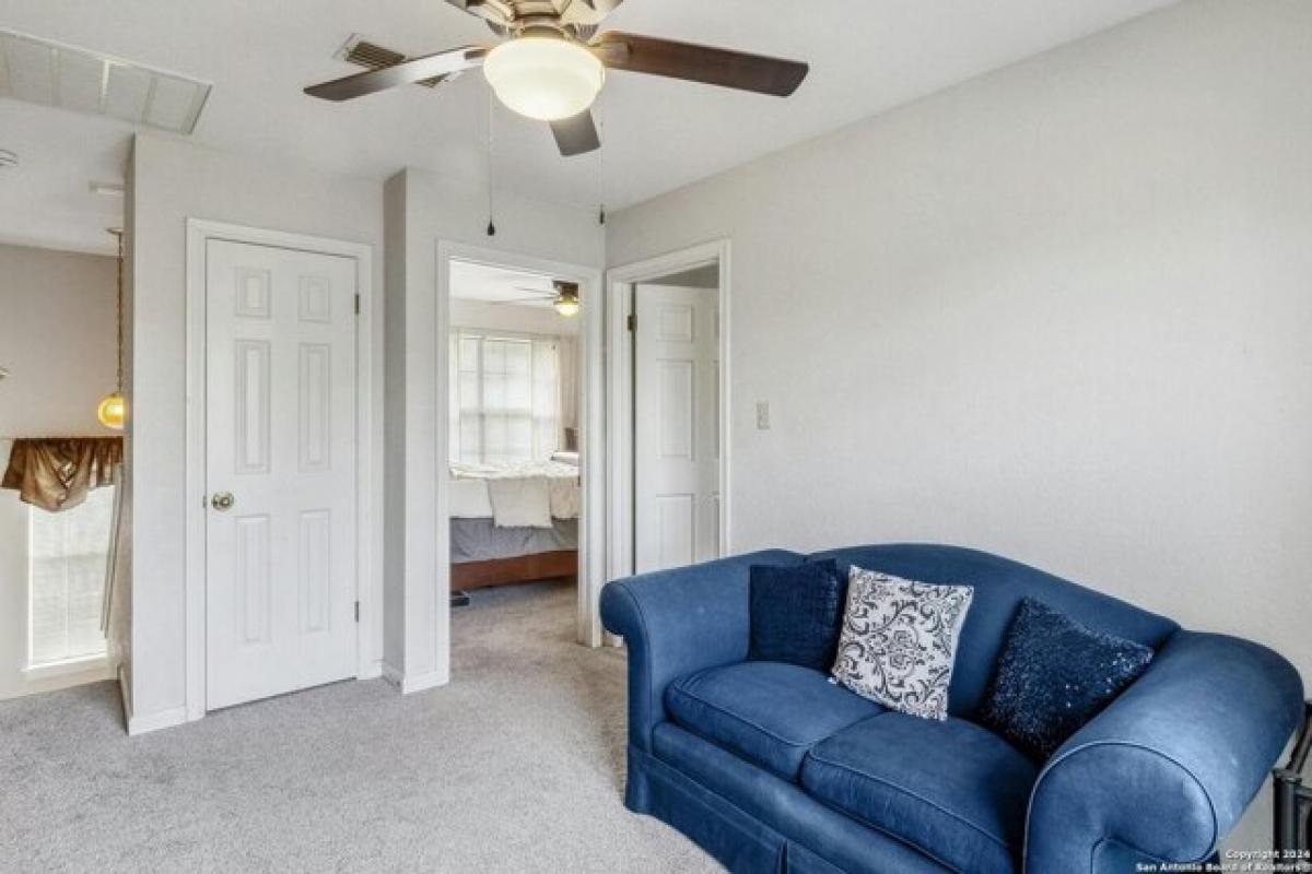 Picture of Home For Sale in San Marcos, Texas, United States