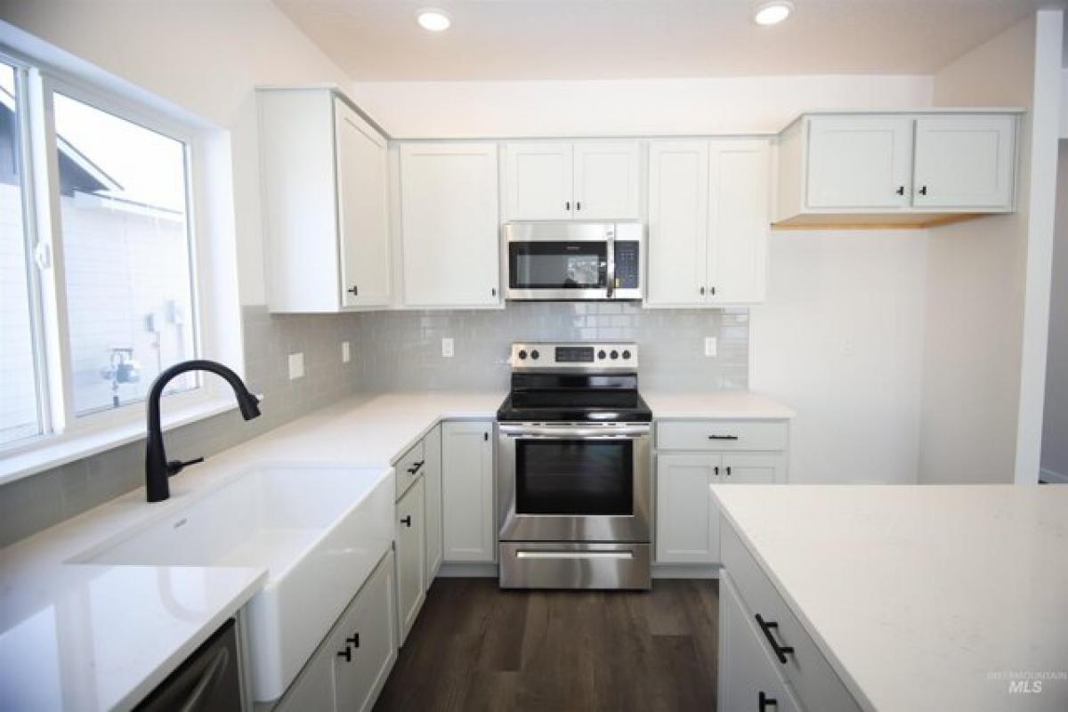 Picture of Home For Sale in Nampa, Idaho, United States