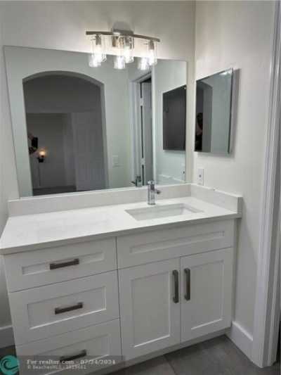 Home For Rent in Hollywood, Florida