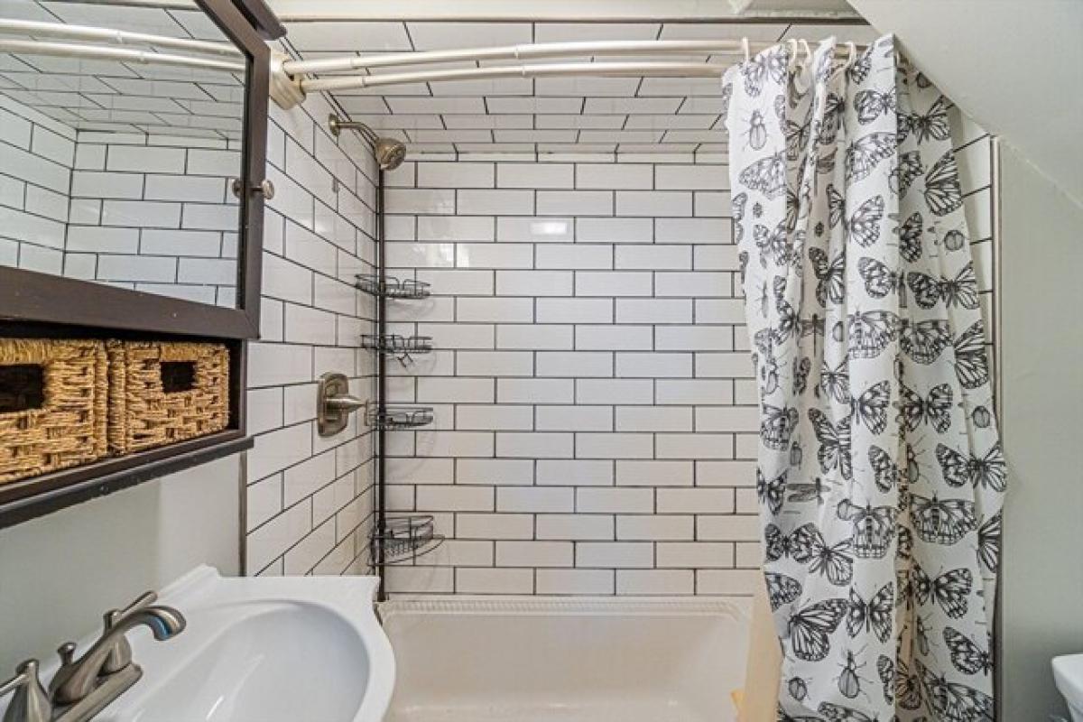 Picture of Home For Sale in Boston, Massachusetts, United States