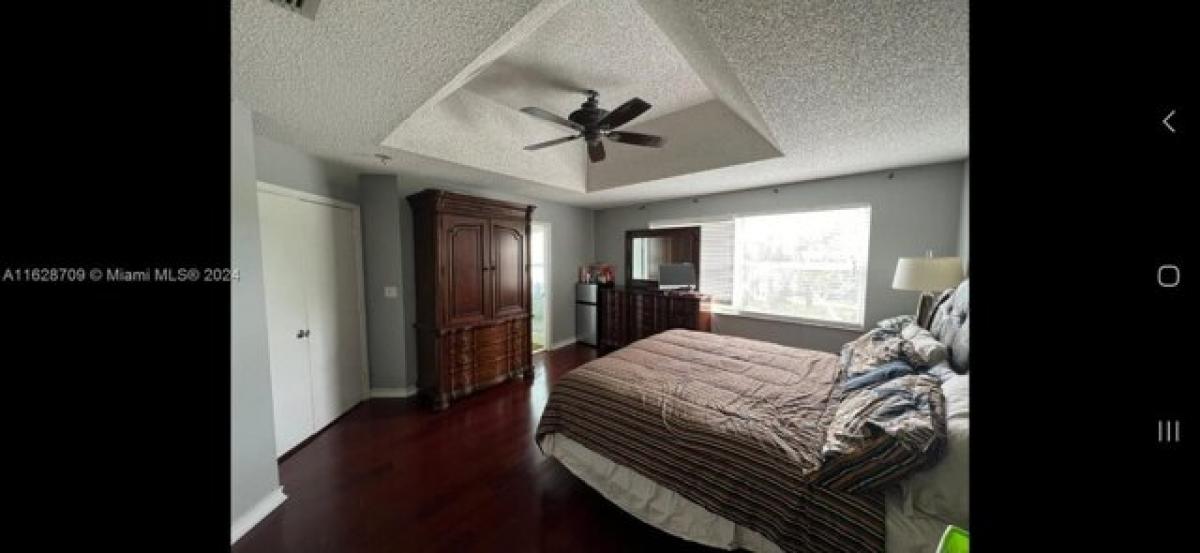 Picture of Home For Sale in Pembroke Pines, Florida, United States