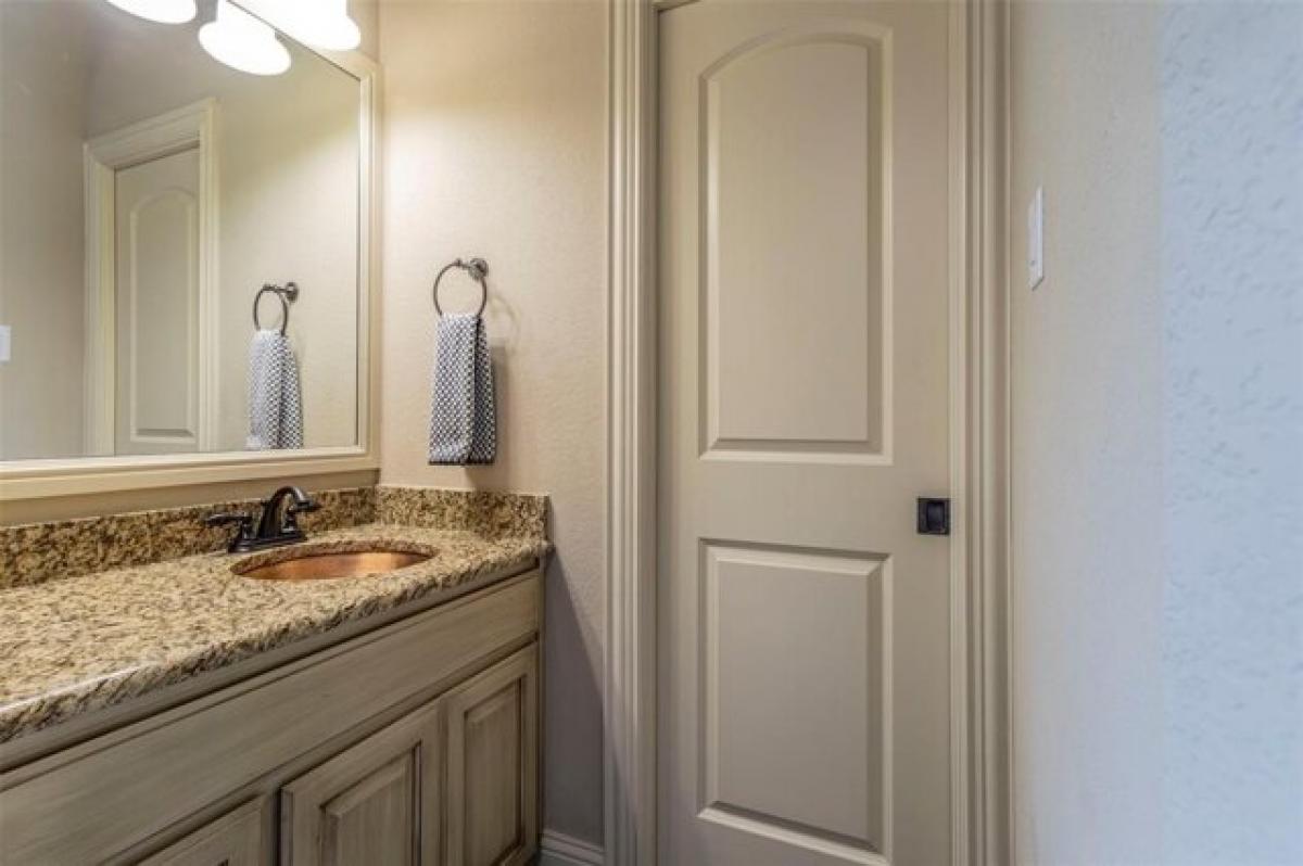 Picture of Home For Sale in Weatherford, Texas, United States