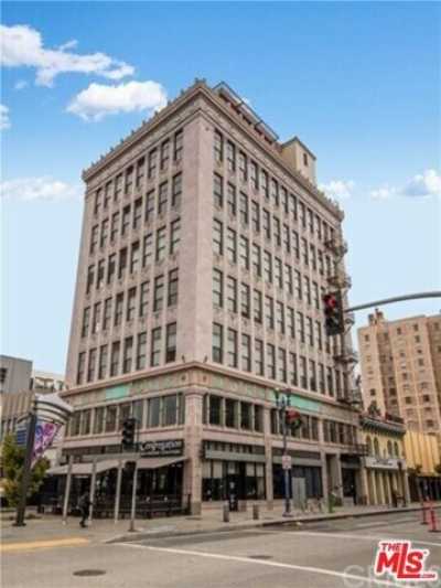 Home For Sale in Long Beach, California