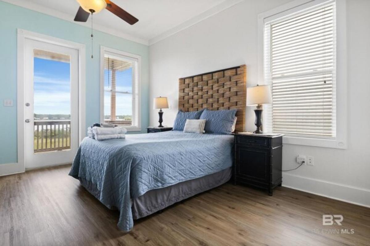 Picture of Home For Sale in Gulf Shores, Alabama, United States