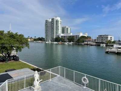 Home For Rent in North Bay Village, Florida