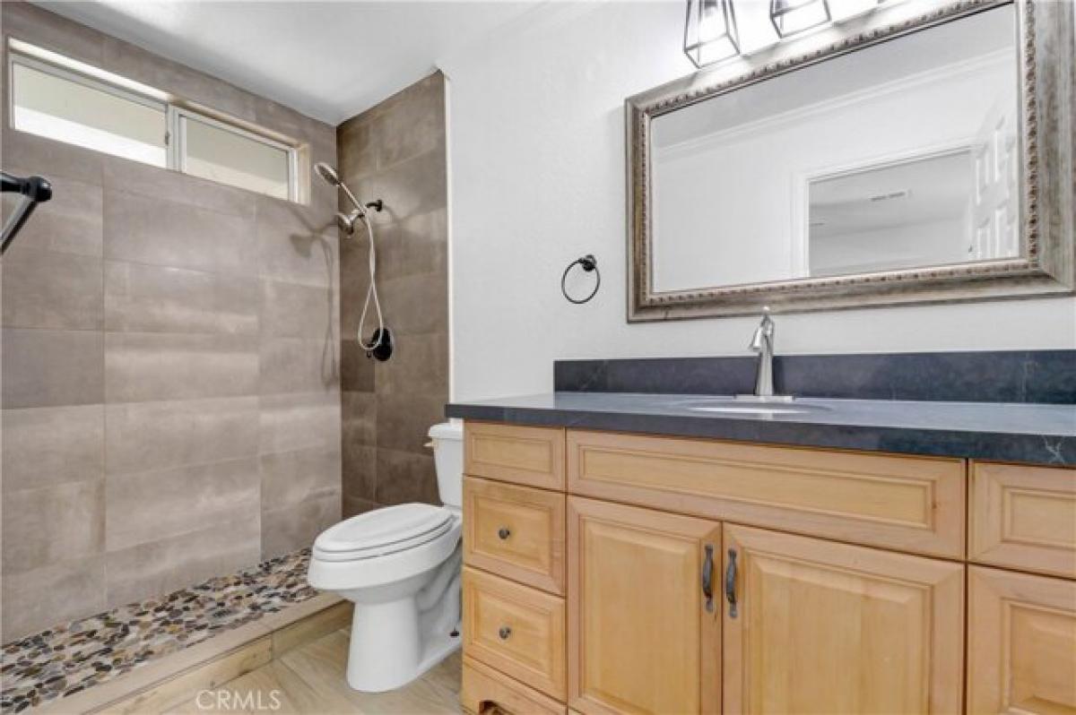 Picture of Home For Sale in Murrieta, California, United States