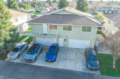 Home For Sale in Clovis, California