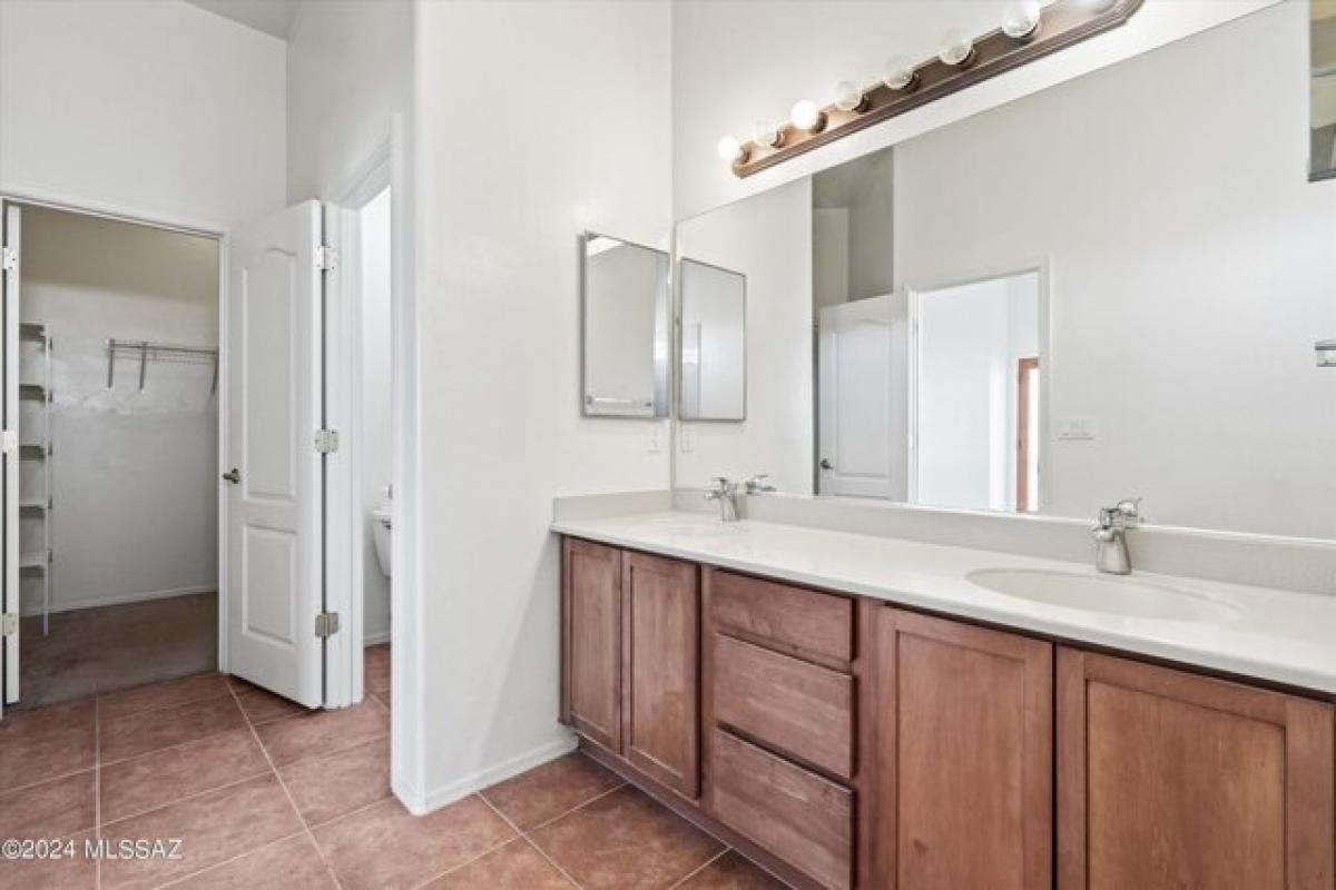 Picture of Home For Sale in Rio Rico, Arizona, United States