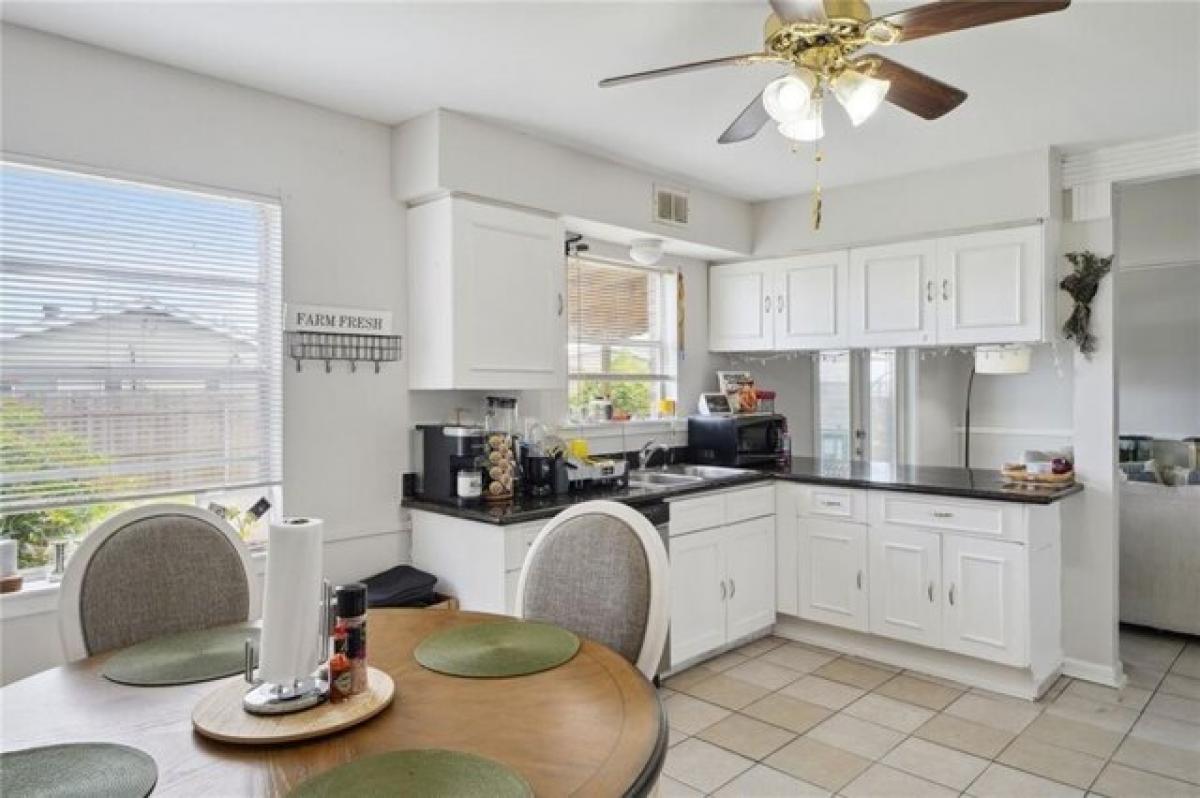 Picture of Home For Sale in Metairie, Louisiana, United States