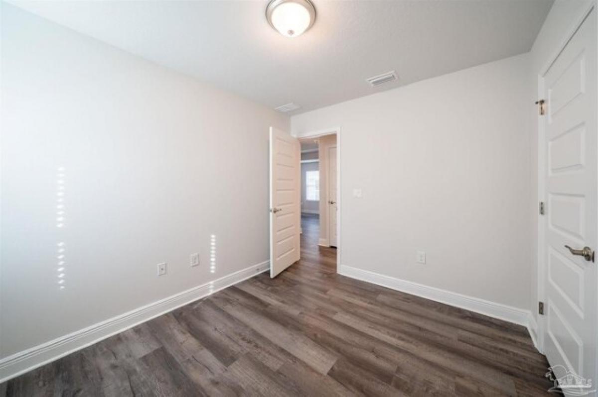 Picture of Home For Sale in Cantonment, Florida, United States