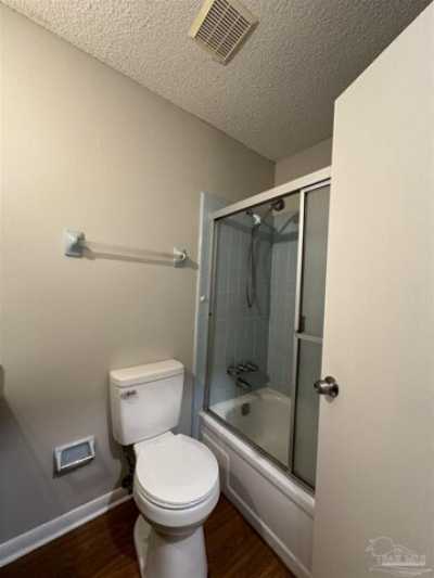 Home For Sale in Pace, Florida