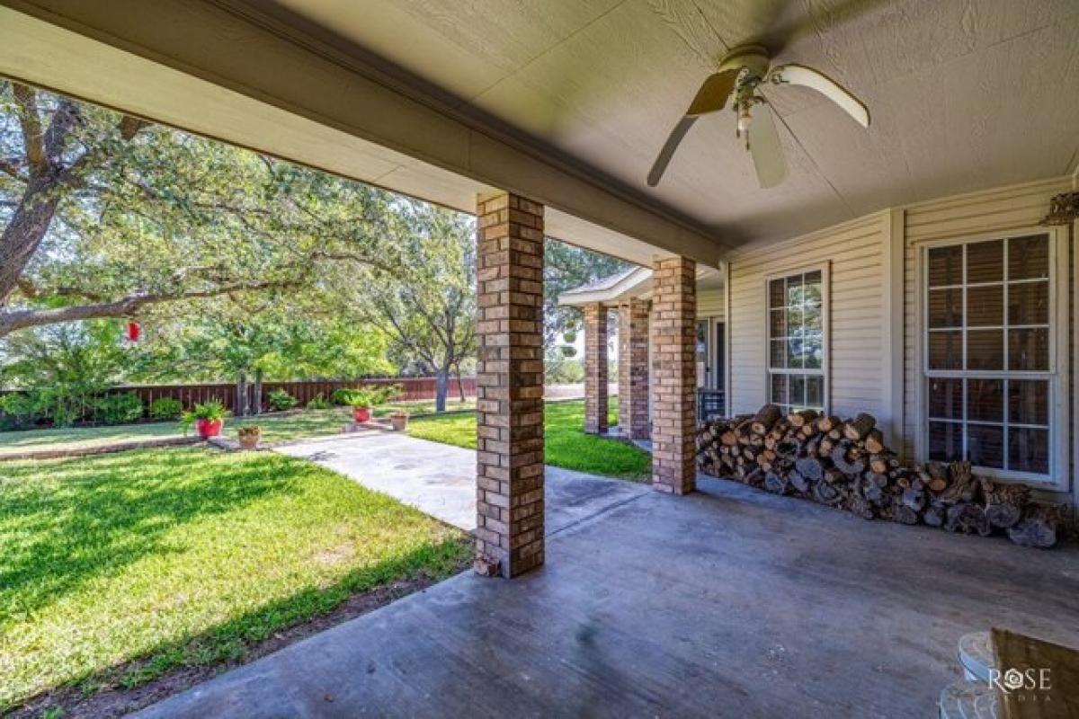 Picture of Home For Sale in San Angelo, Texas, United States