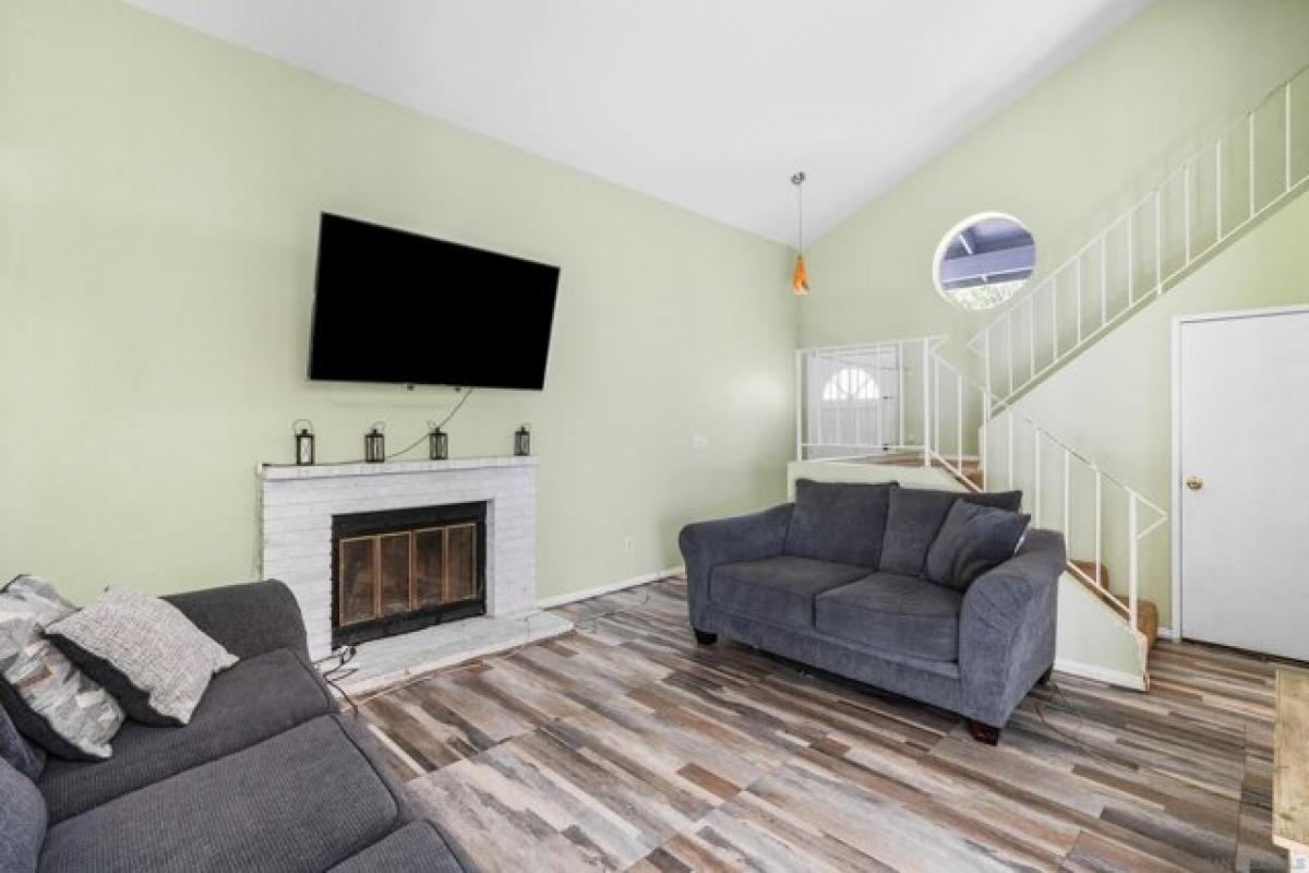 Picture of Home For Sale in San Marcos, California, United States