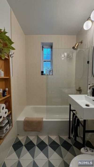 Home For Sale in North Bergen, New Jersey