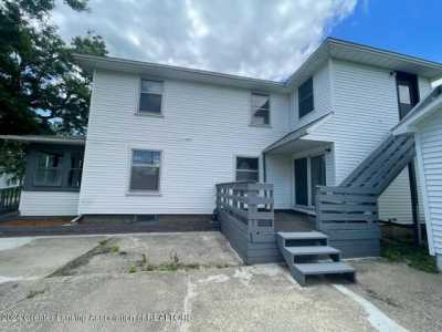 Home For Sale in Jackson, Michigan