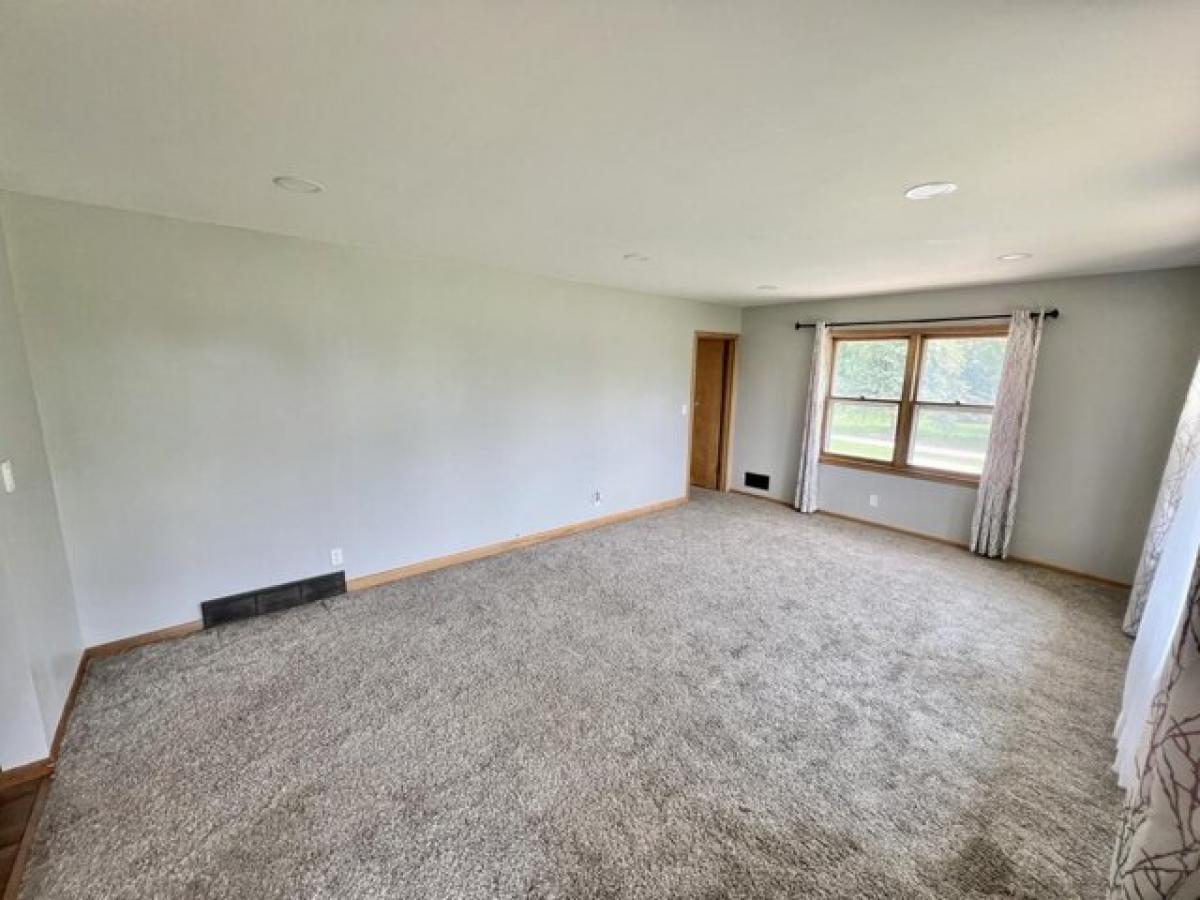 Picture of Home For Sale in Sioux City, Iowa, United States