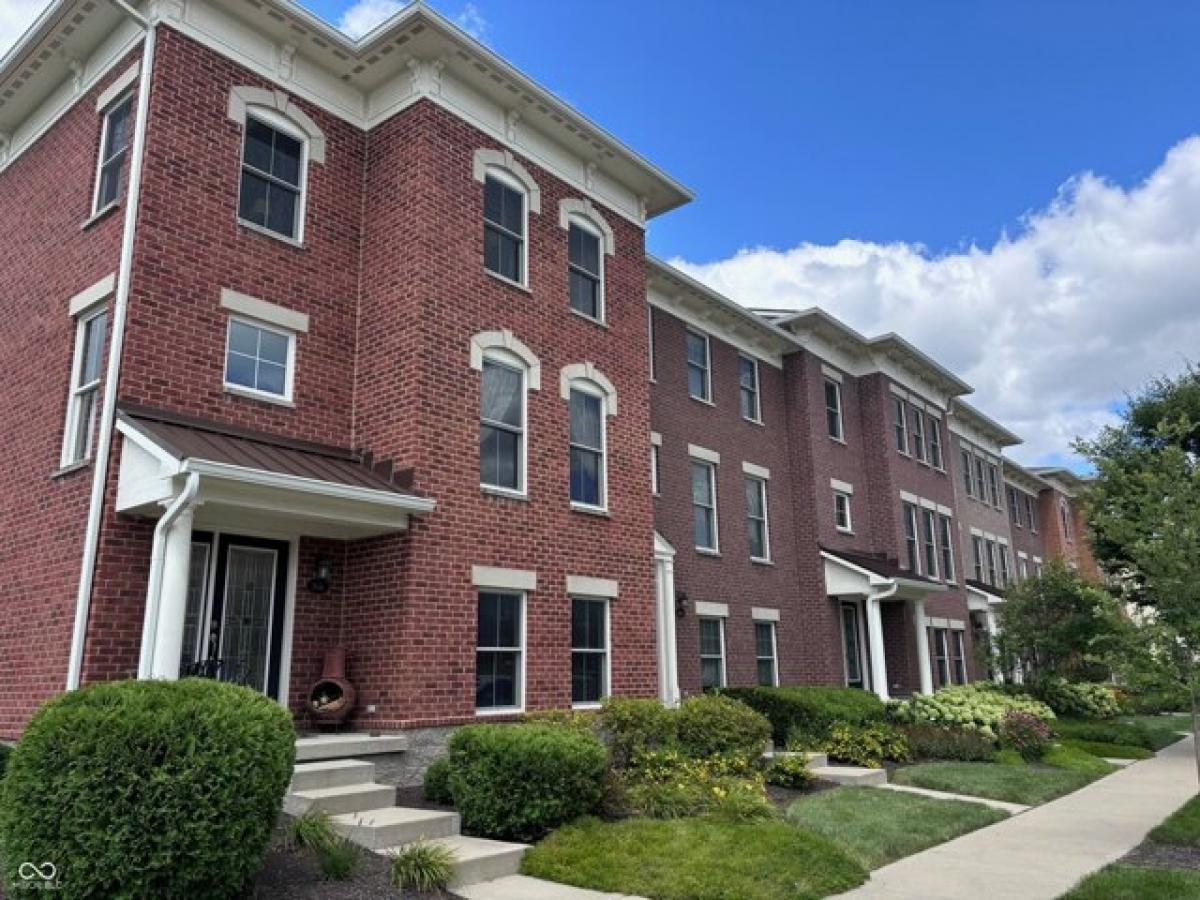 Picture of Home For Sale in Carmel, Indiana, United States