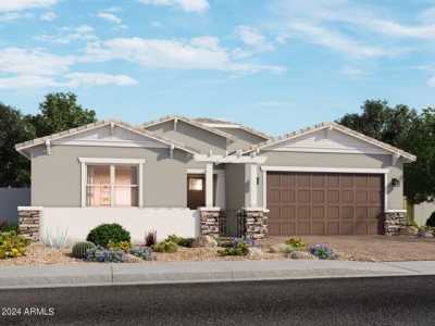 Home For Sale in Goodyear, Arizona