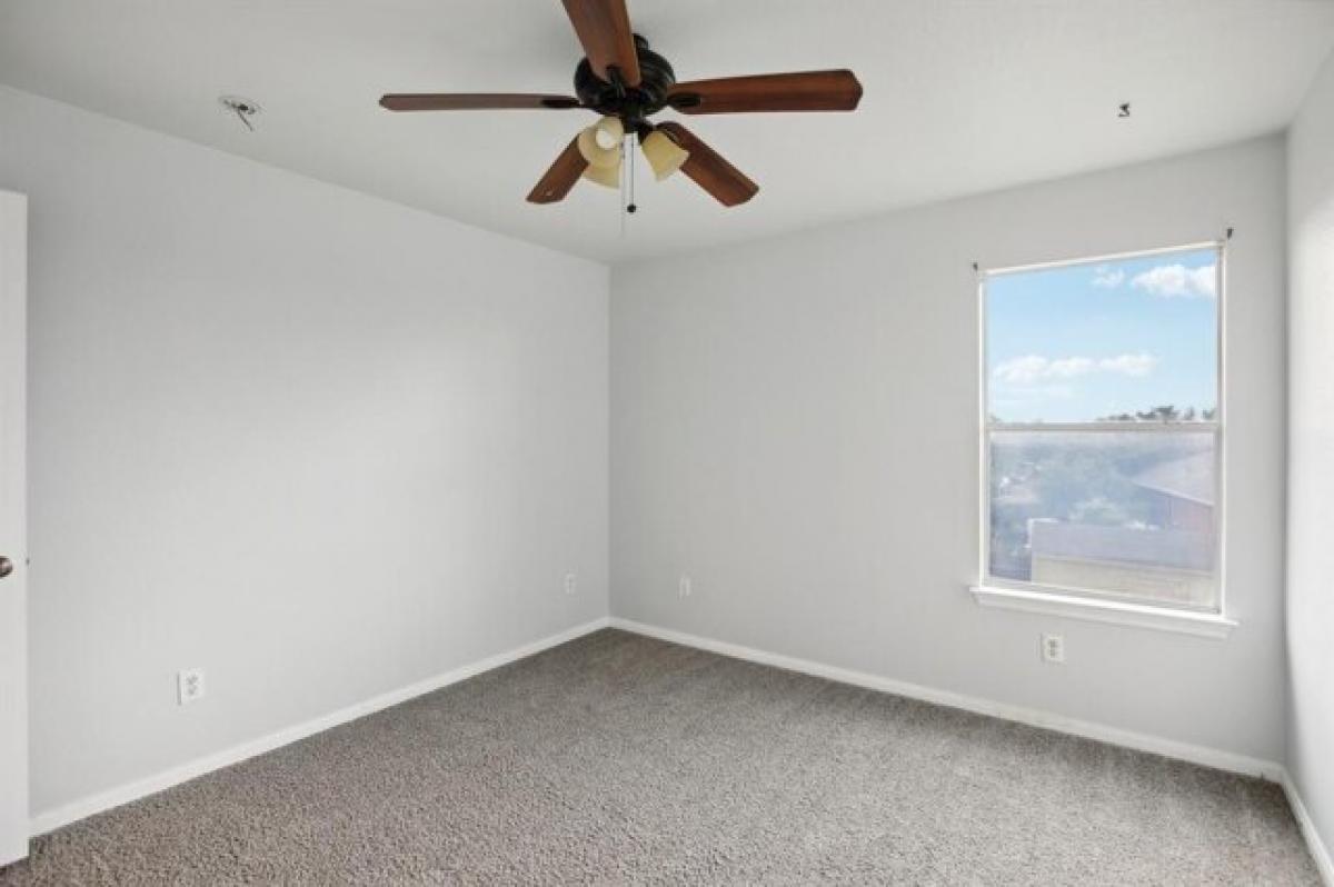 Picture of Home For Sale in Buda, Texas, United States