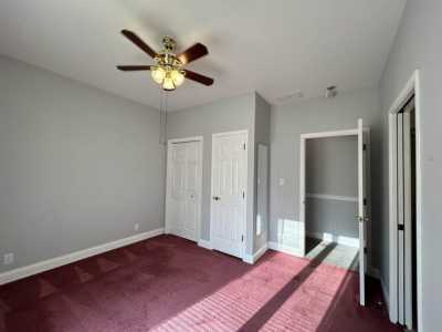 Home For Sale in Newburgh, Indiana