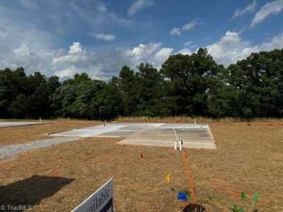 Home For Sale in Kernersville, North Carolina