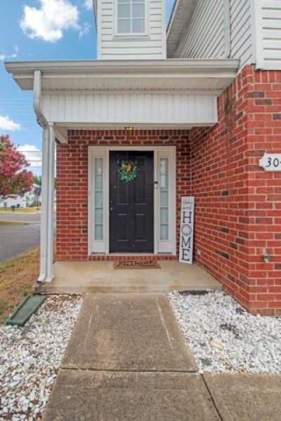 Home For Sale in Smyrna, Tennessee