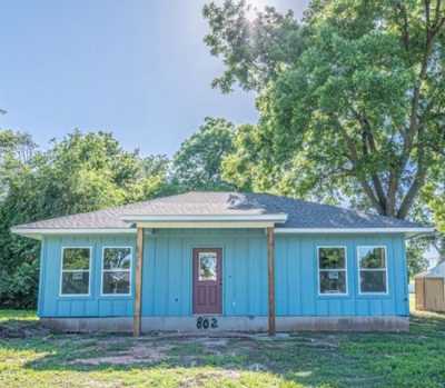 Home For Sale in Blackwell, Oklahoma