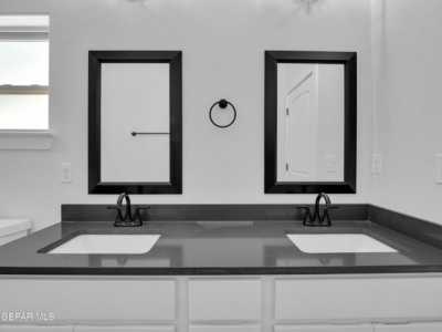 Home For Sale in Horizon City, Texas