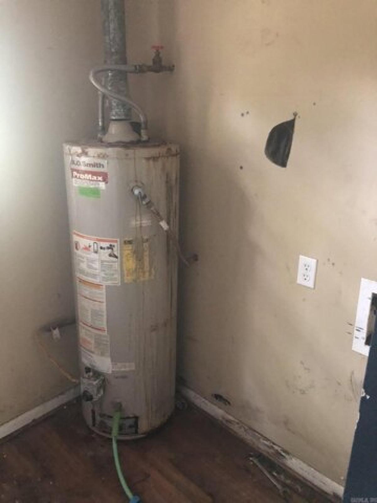 Picture of Home For Sale in White Hall, Arkansas, United States