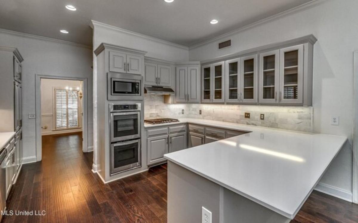 Picture of Home For Sale in Jackson, Mississippi, United States