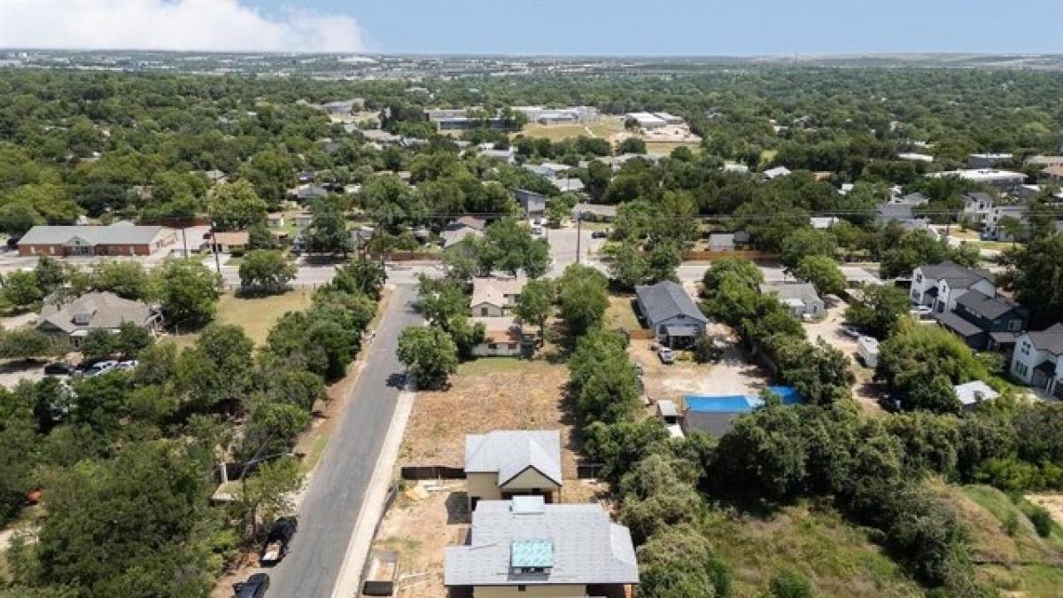 Picture of Residential Land For Sale in Austin, Texas, United States