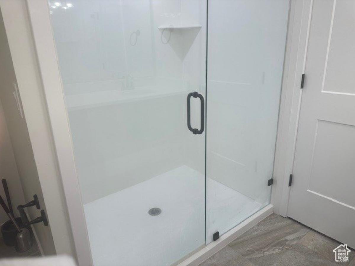 Picture of Home For Sale in Layton, Utah, United States