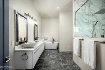 Home For Sale in Cave Creek, Arizona