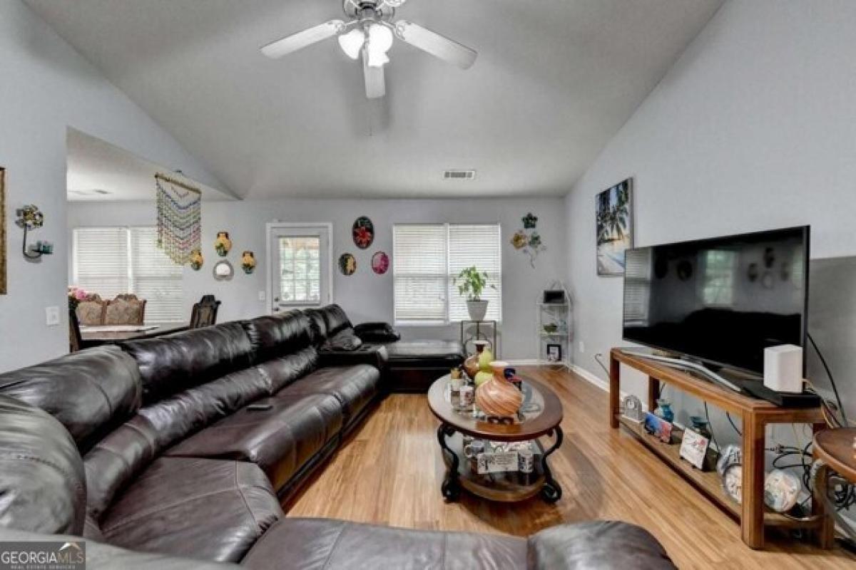 Picture of Home For Sale in Winder, Georgia, United States