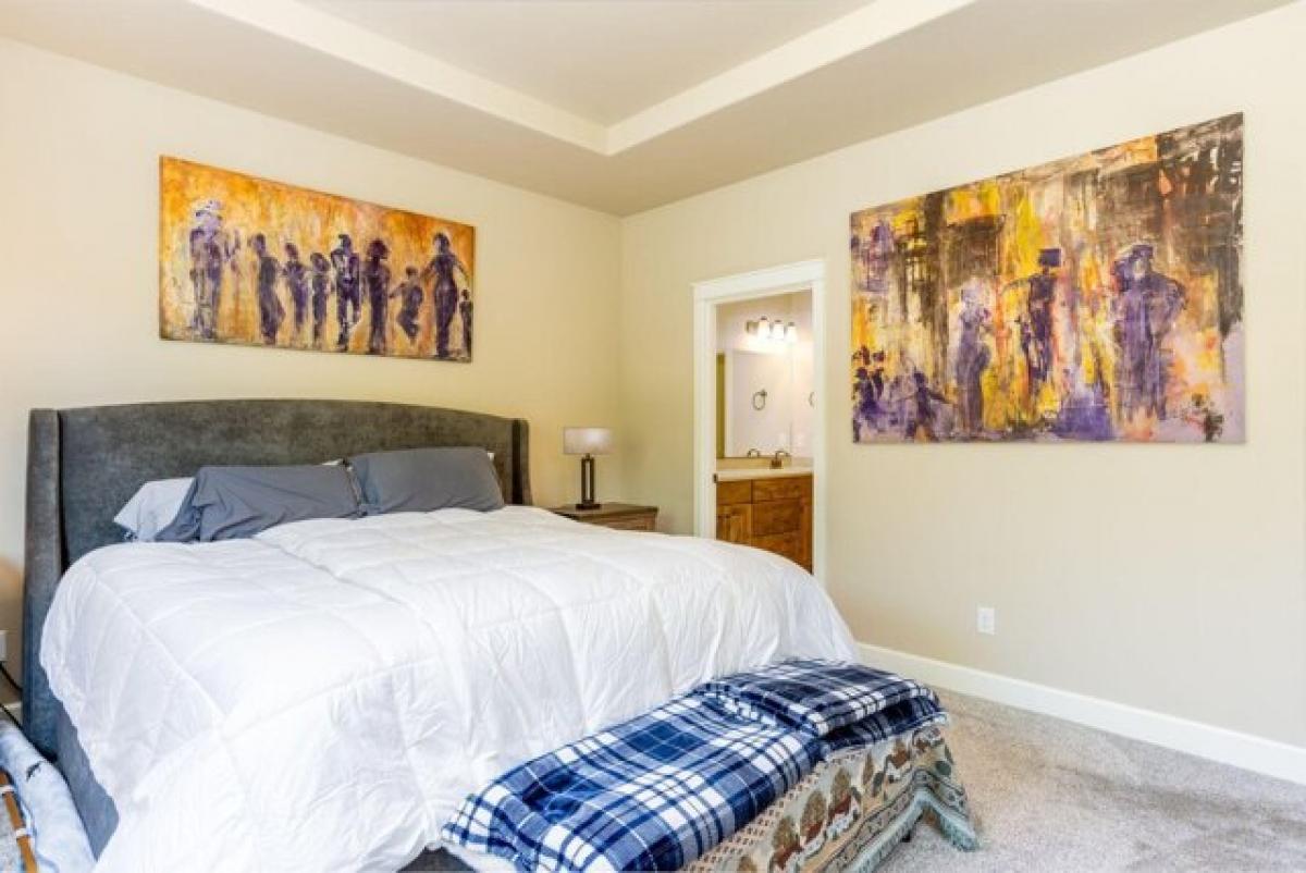 Picture of Home For Sale in Bend, Oregon, United States