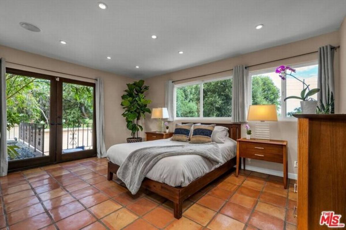 Picture of Home For Rent in Woodland Hills, California, United States