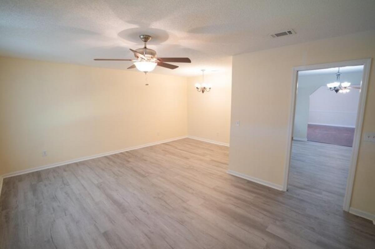 Picture of Home For Sale in Waycross, Georgia, United States