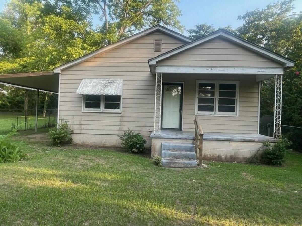 Picture of Home For Sale in Albany, Georgia, United States