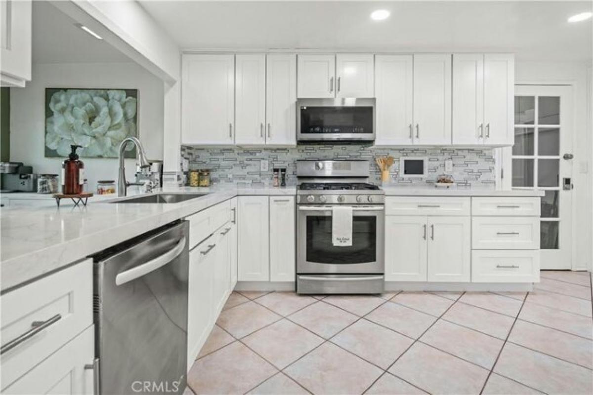 Picture of Home For Sale in Canyon Country, California, United States