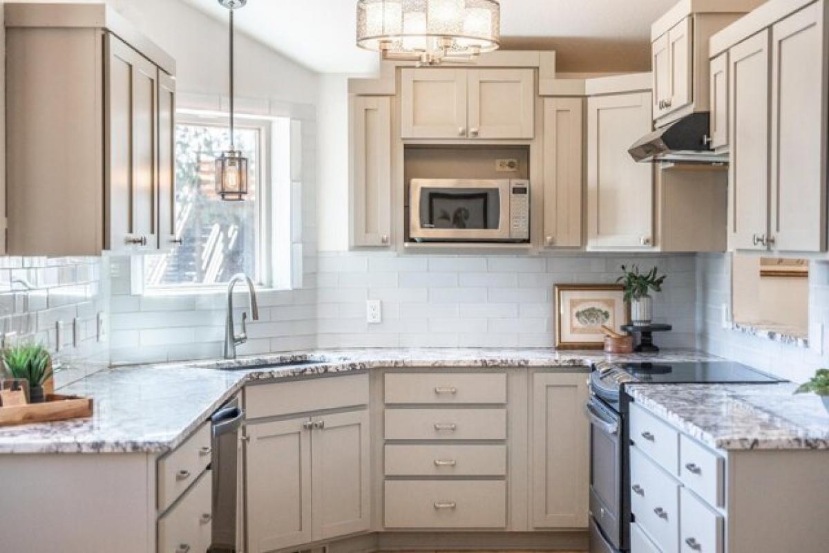 Picture of Home For Sale in Bend, Oregon, United States