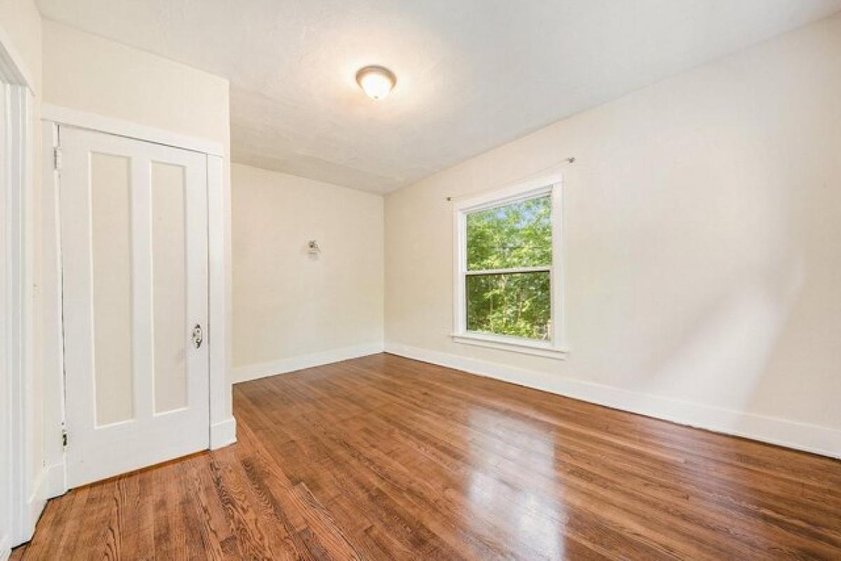 Picture of Home For Sale in Grand Rapids, Michigan, United States